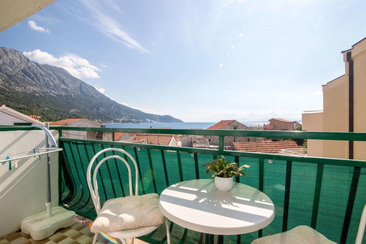 Apartments Tolj Игране Экстерьер фото