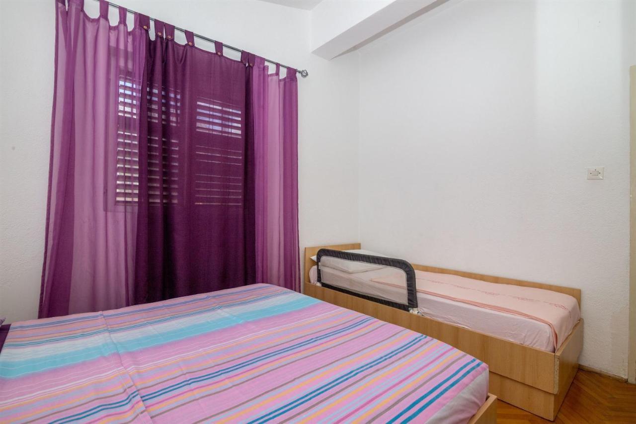 Apartments Tolj Игране Экстерьер фото